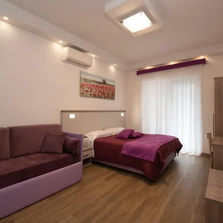 Rainbow Al Colosseo Róma