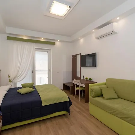 Rainbow Al Colosseo * Róma