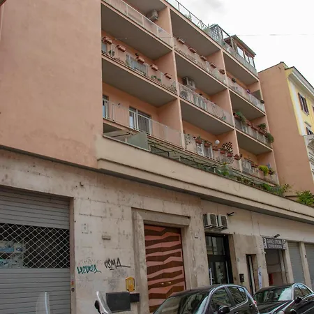 Apartman Rainbow Al Colosseo