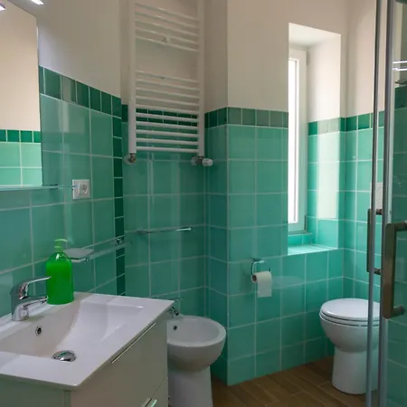 Rainbow Al Colosseo Apartman *