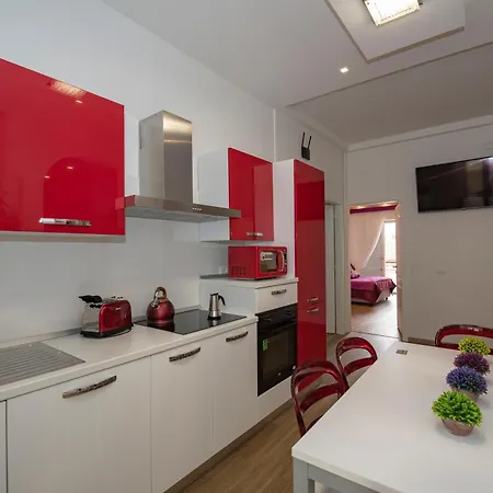 Apartman Rainbow Al Colosseo *