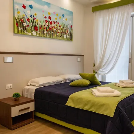 Rainbow Al Colosseo * Róma