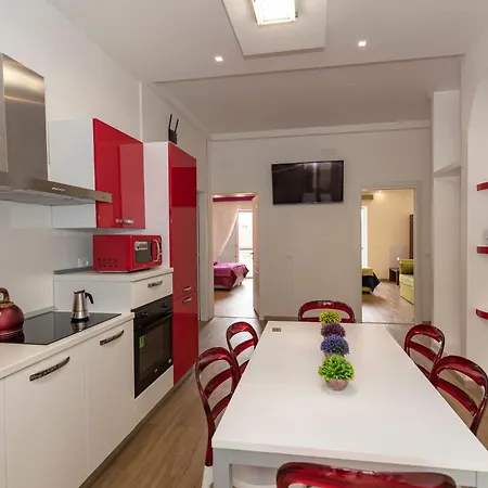 Rainbow Al Colosseo Róma