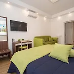 Apartament Rainbow Al Colosseo *
