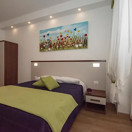 Rainbow Al Colosseo Appartement
